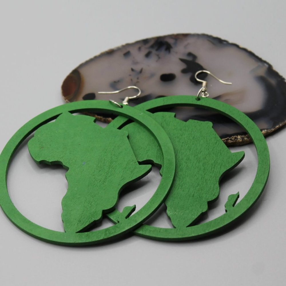 Jewelry earrings statement large round drop dangle Africa green wood brand new - Picture 6 of 9